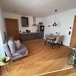 Sunnseit Apartman